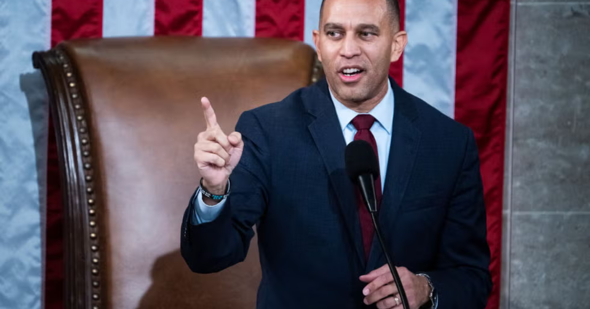 Hakeem-Jeffries-giving-speech